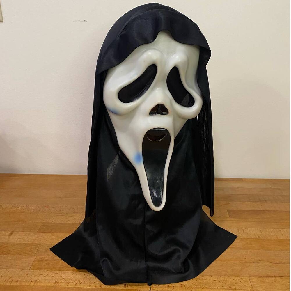 Scream  Ghost Face Easter Unlimited Made In china item #9206 Mask Vintage